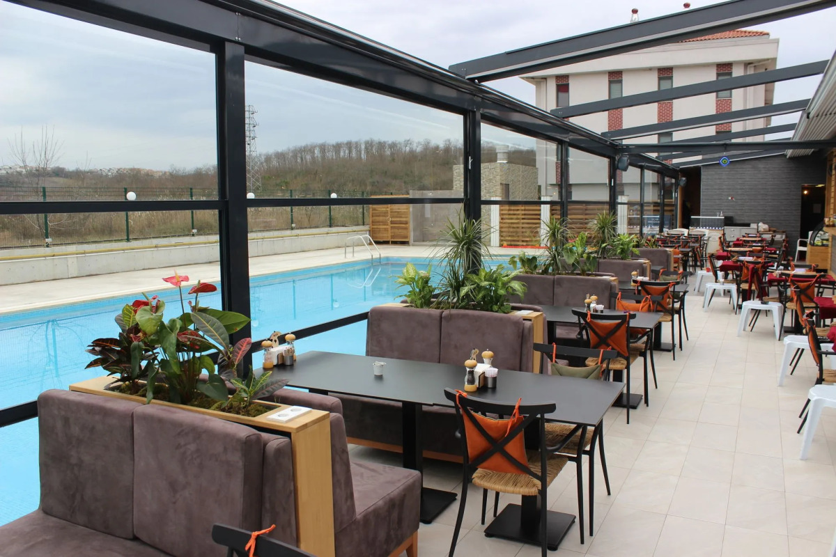 Uçar Royal Hotel and Conference Hall