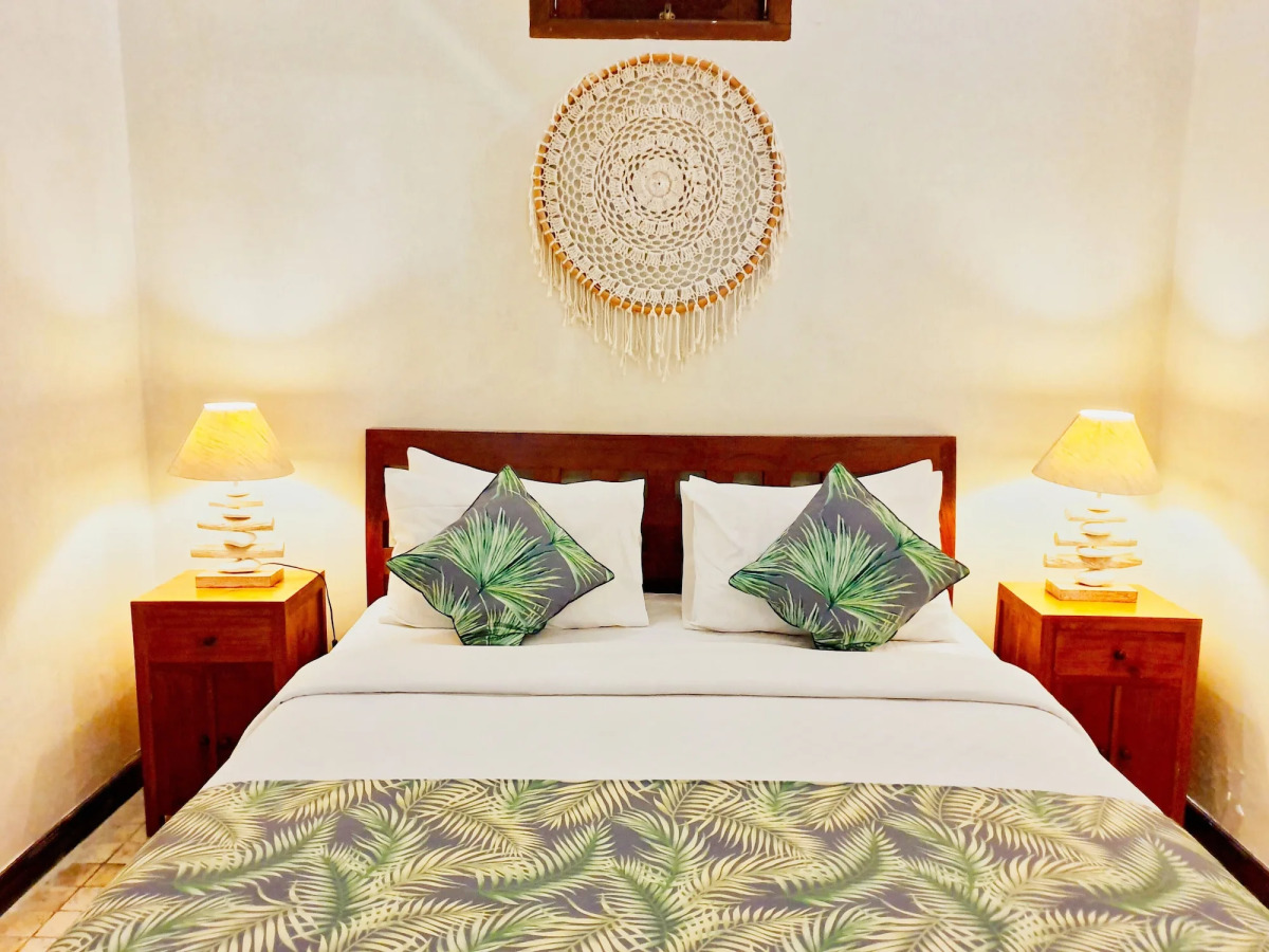 Tír na nÓg Beachfront Resort