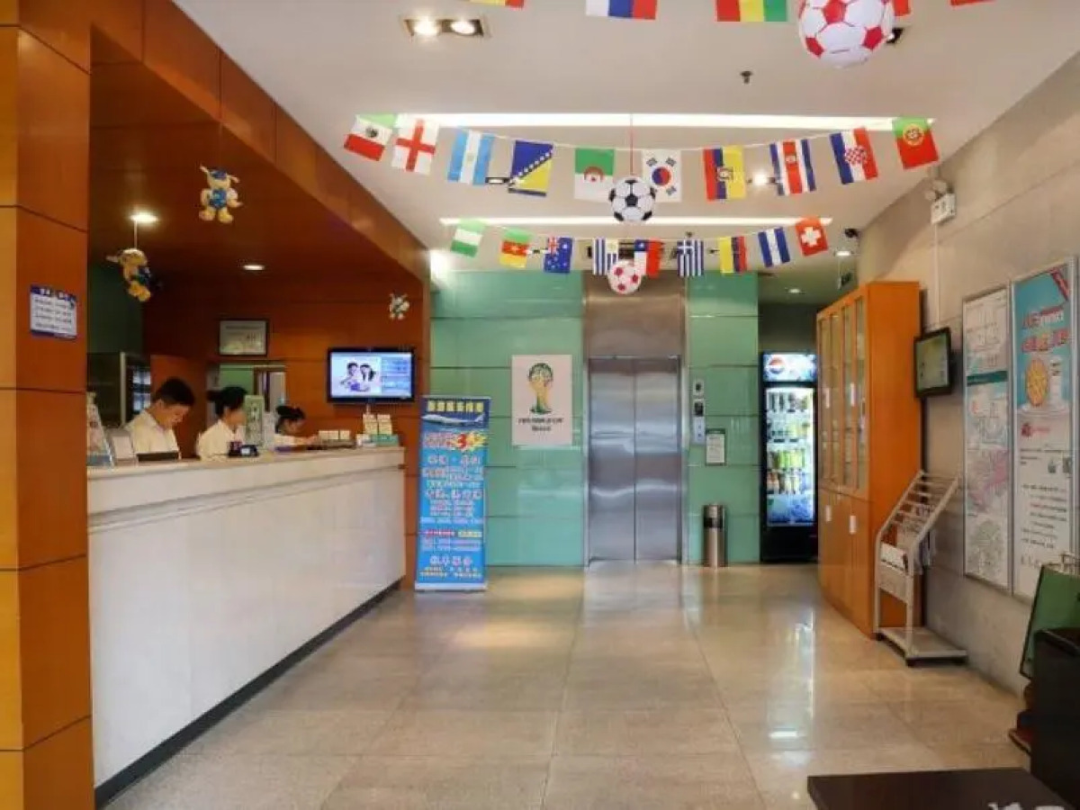 Jinjiang Inn (Shenzhen Futian Exhibition Center Fumin Metro Station)