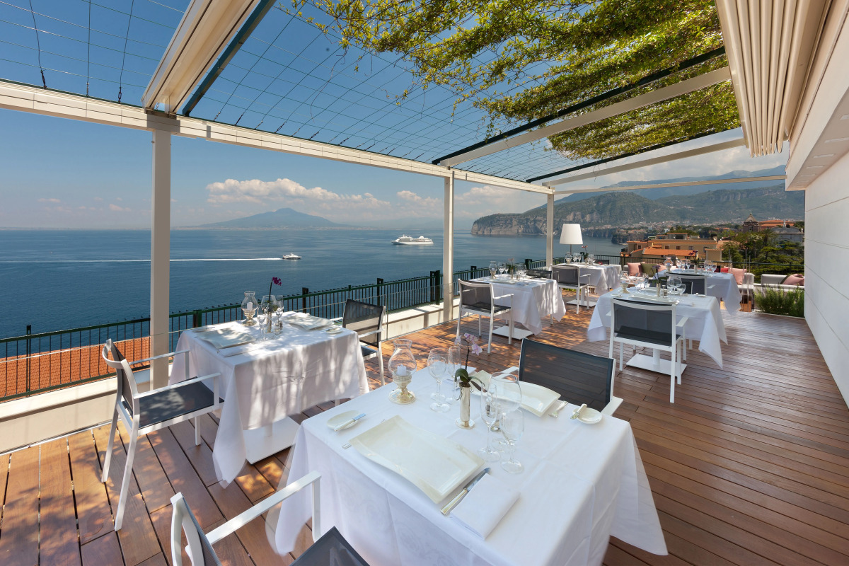 Отель Continental