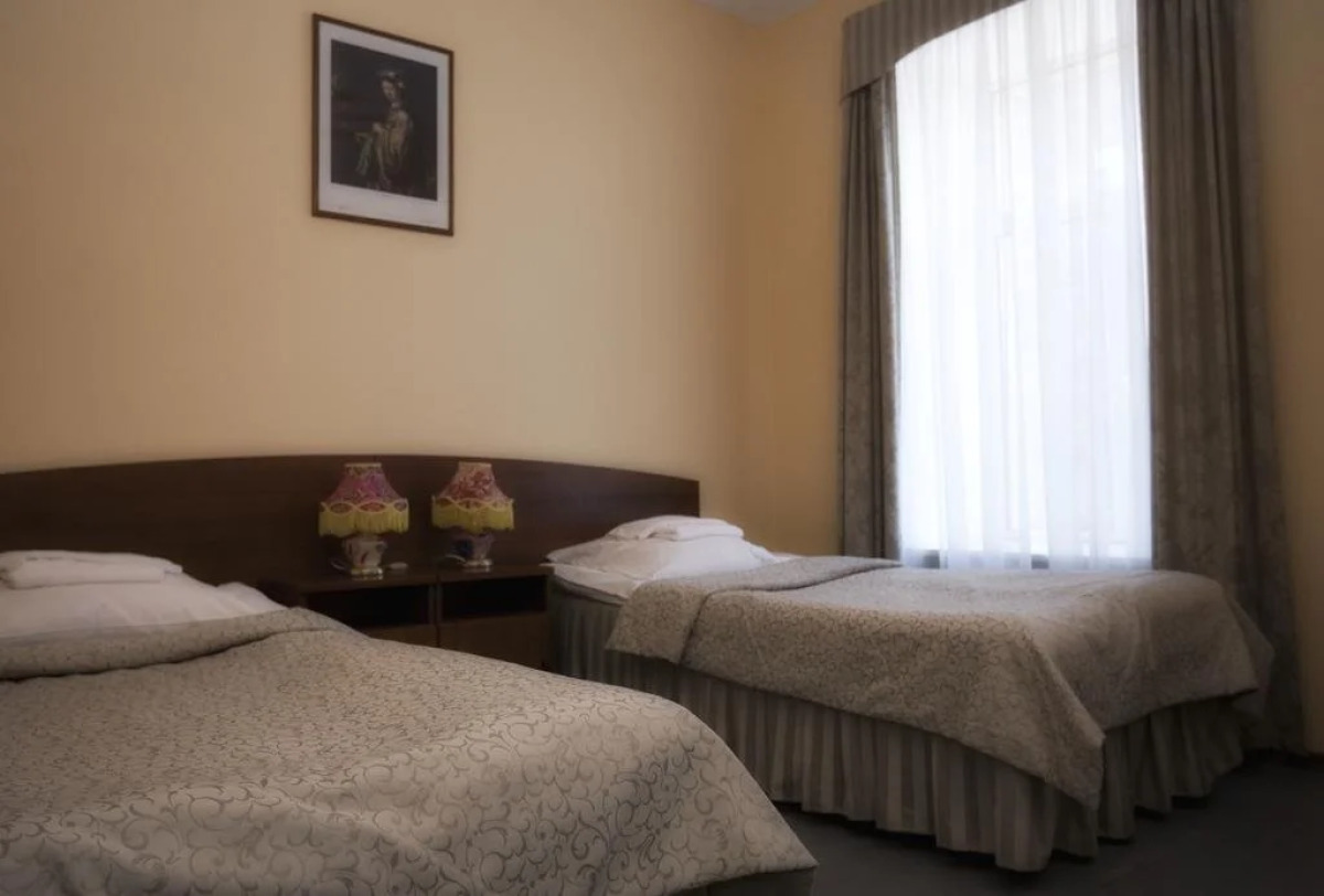 Отель Инжэкон 