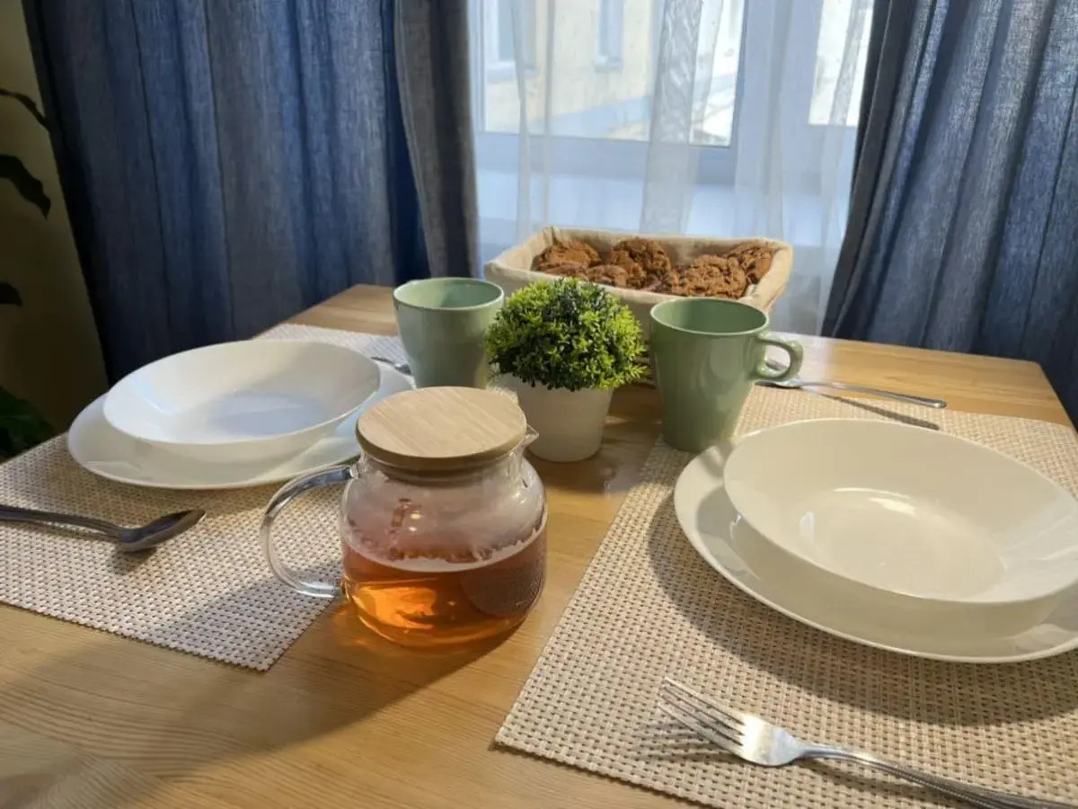 Диван и Чемодан на ул. Ватутина, 39