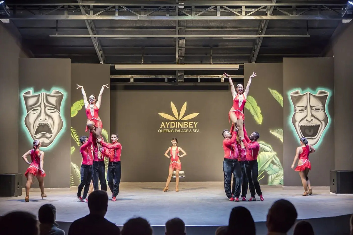 Aydinbey Queen's Palace & Spa - Ultra All Inclusive