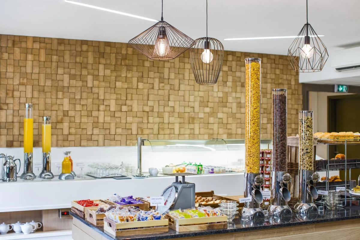 Kyriad Chambery Centre Curial