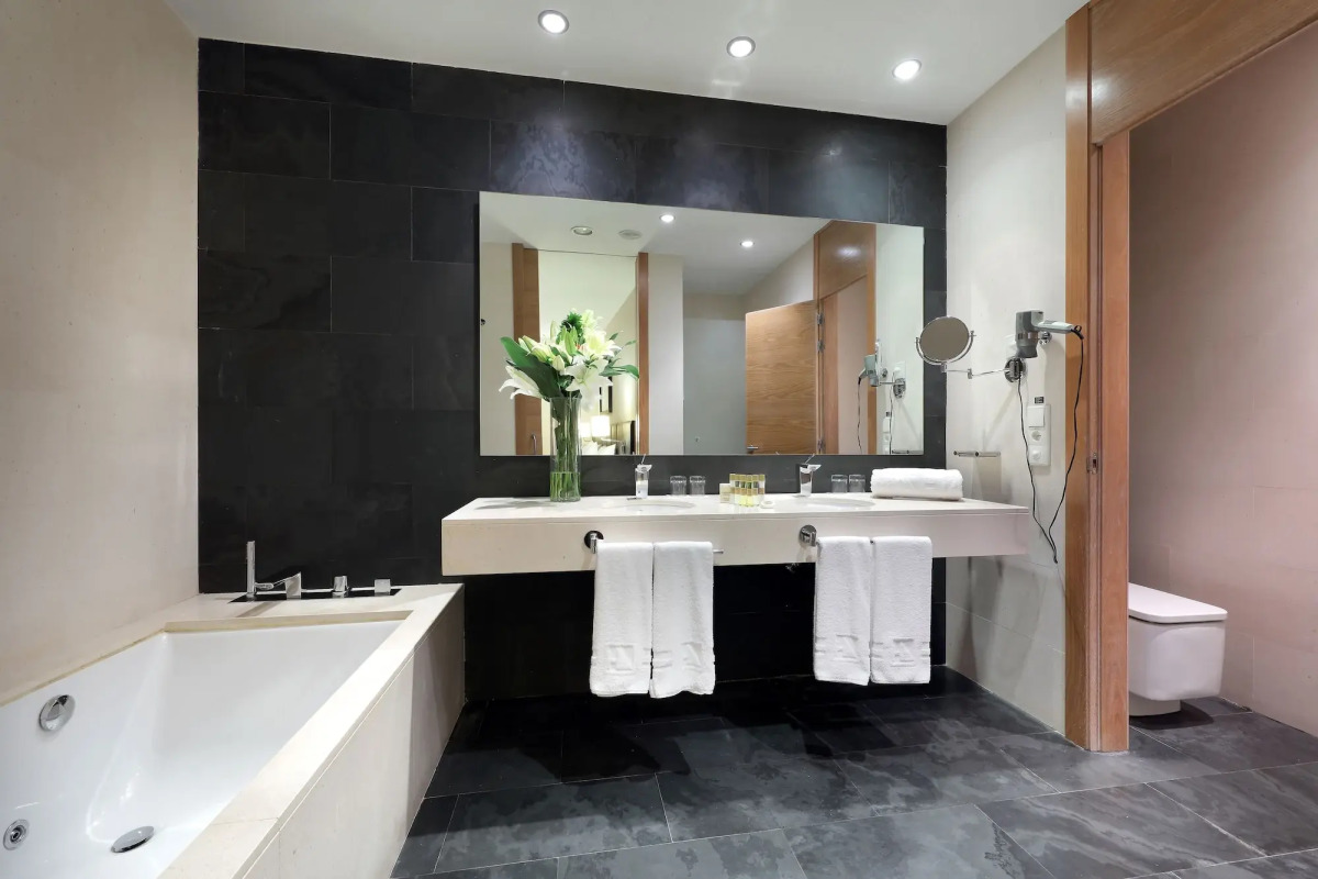 Отель Eurostars Lucentum