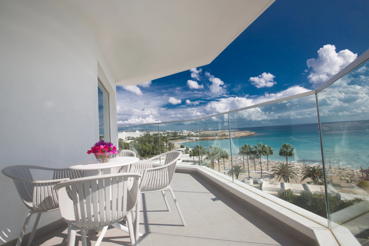 Vassos Nissi Plage Hotel & Spa