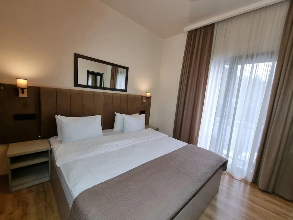 Отель Green Town