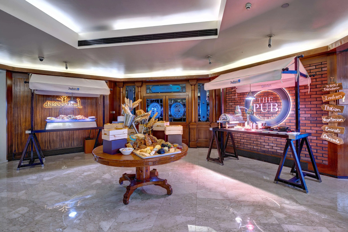 Radisson Blu Hotel, Dubai Deira Creek