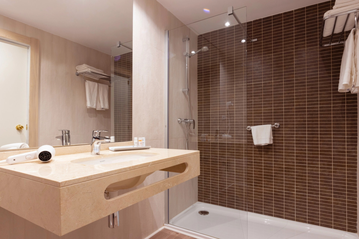 Отель Vibra Beverly Playa