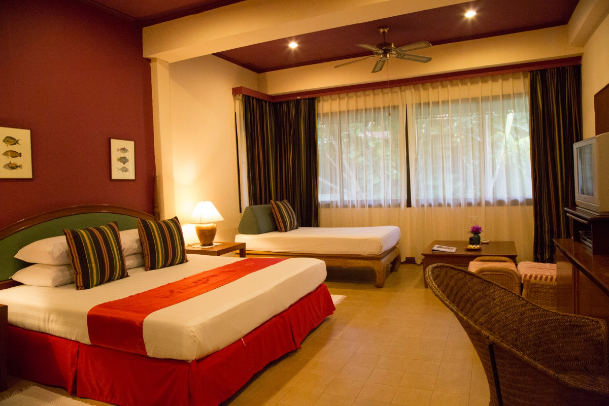 White House Beach Resort And Spa