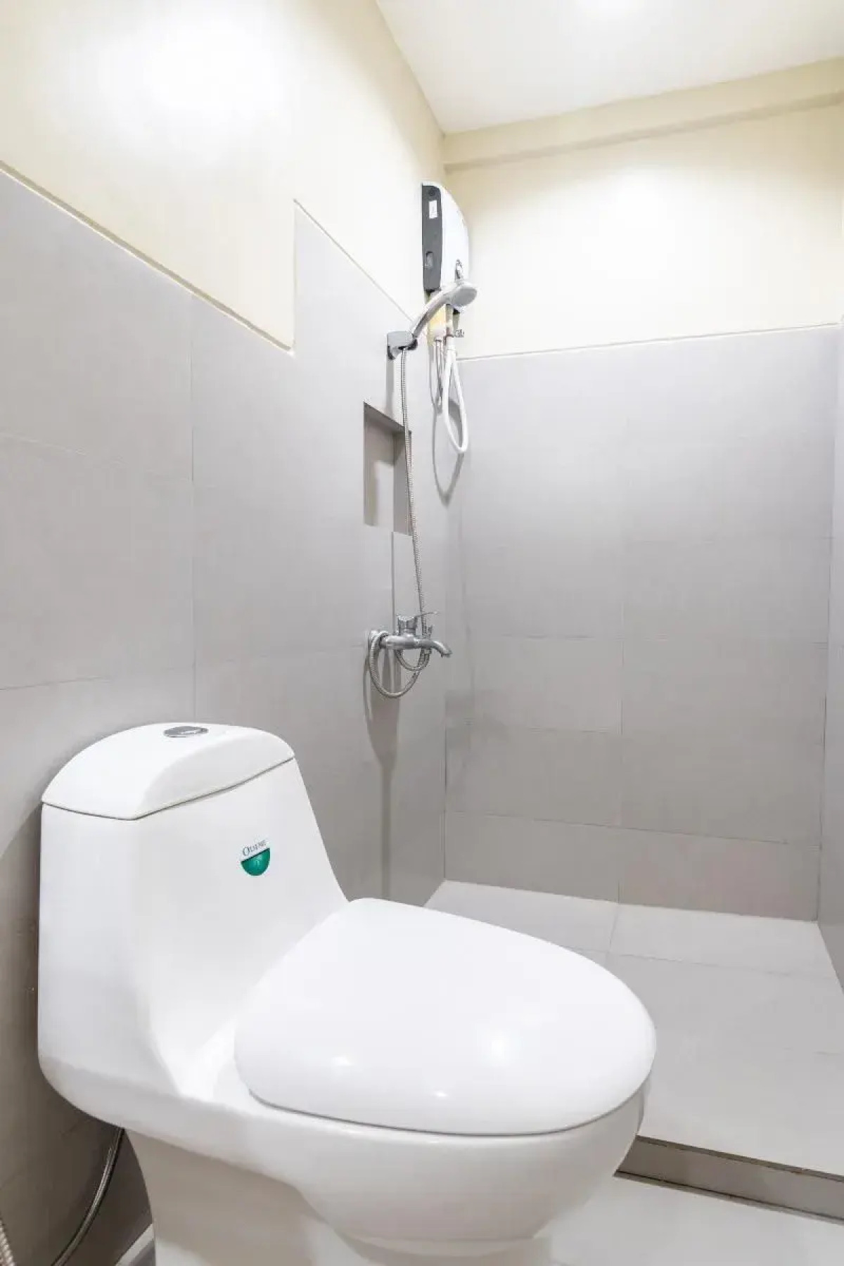 OYO 110 Asiatel Airport Hotel