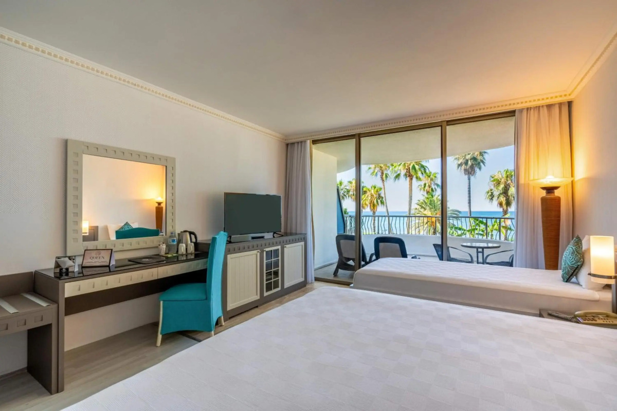 Sunrise Queen Luxury Resort & Spa