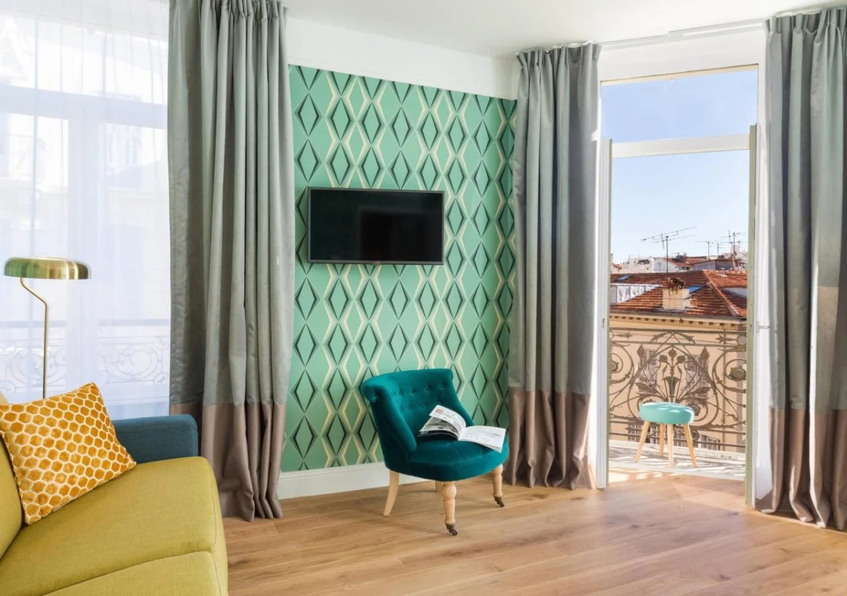 The Jay Hotel by HappyCulture