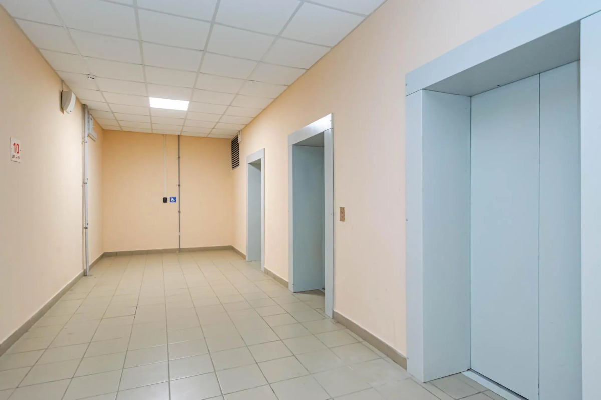 Cosmos (Космос) на улице Куйбышева