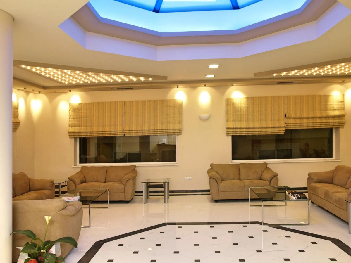 Porto Kalamaki Hotel