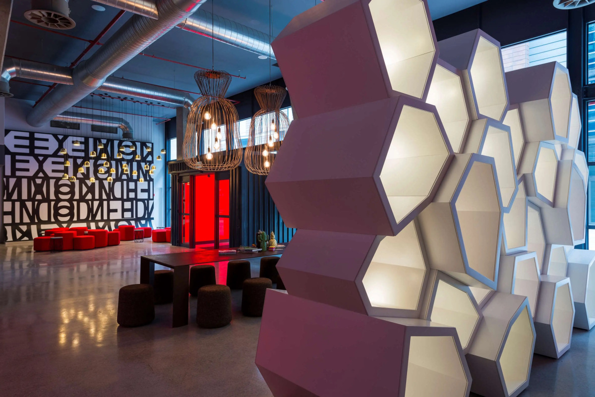 Radisson RED V&A Waterfront, Cape Town