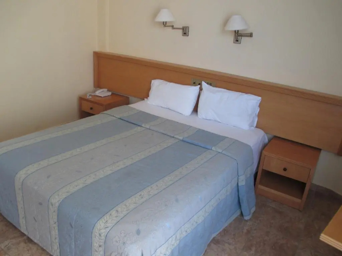 Flamingo Beach Hotel