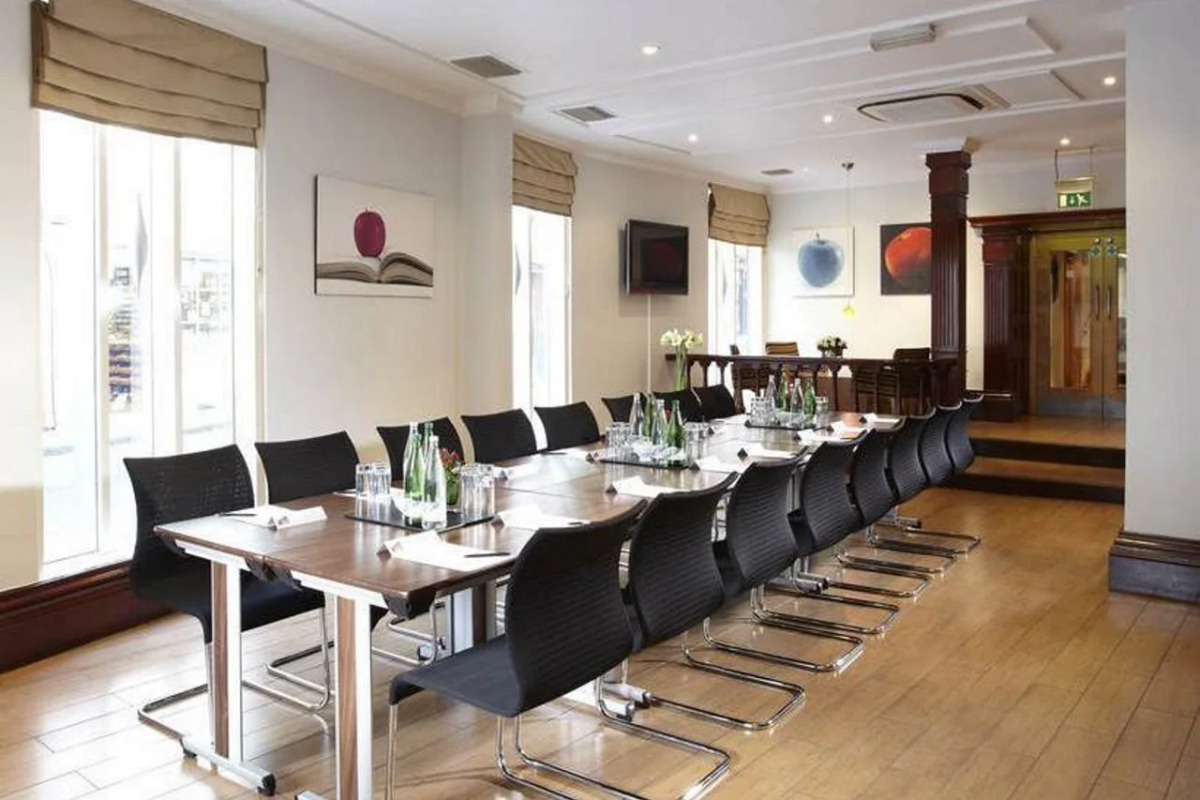 Thistle Trafalgar Square Hotel