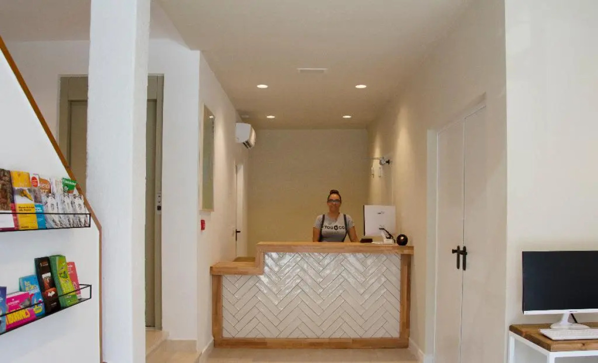 You & Co. Saler Beach Boutique Hotel