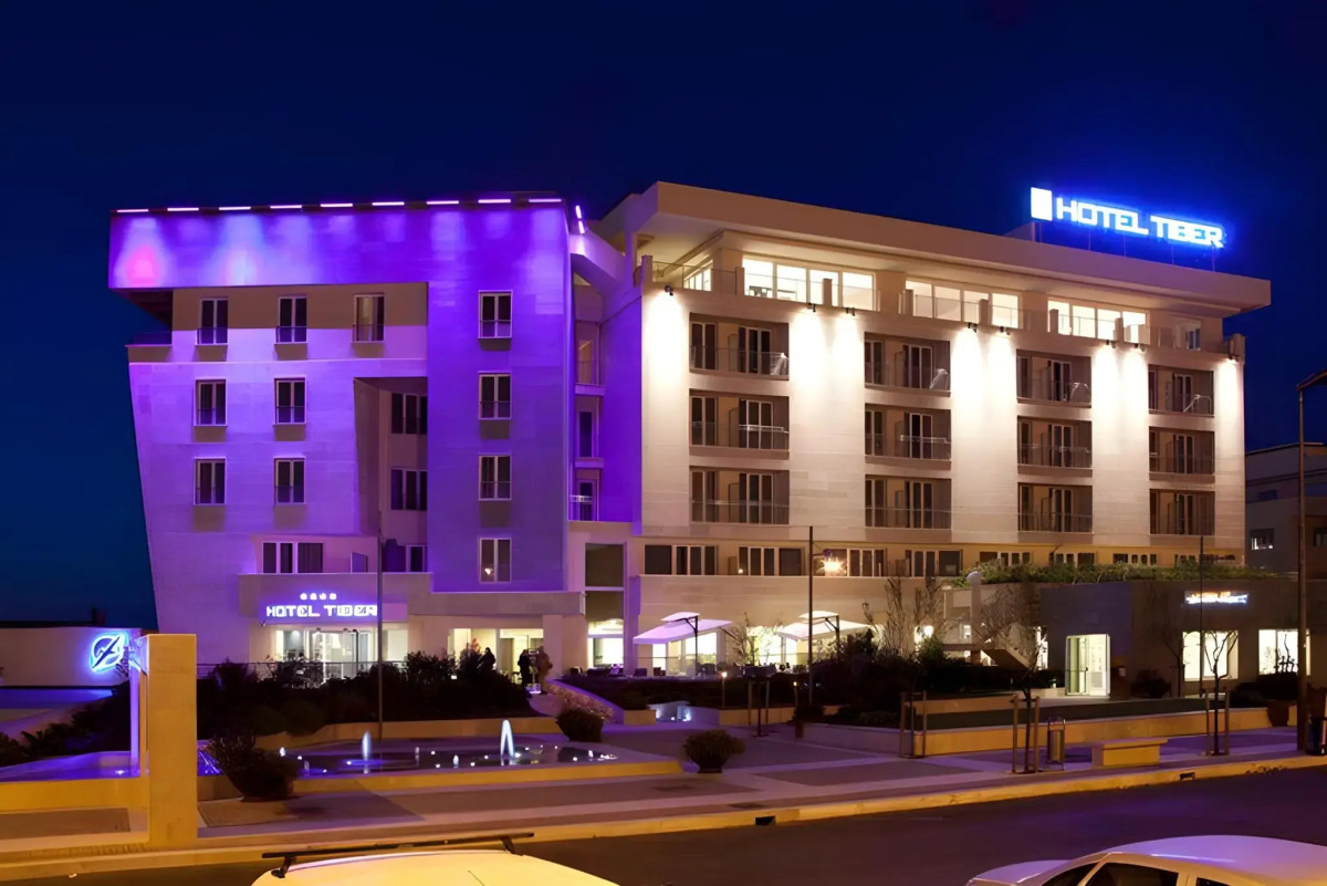 Hotel Tiber Rooftop & Wellness