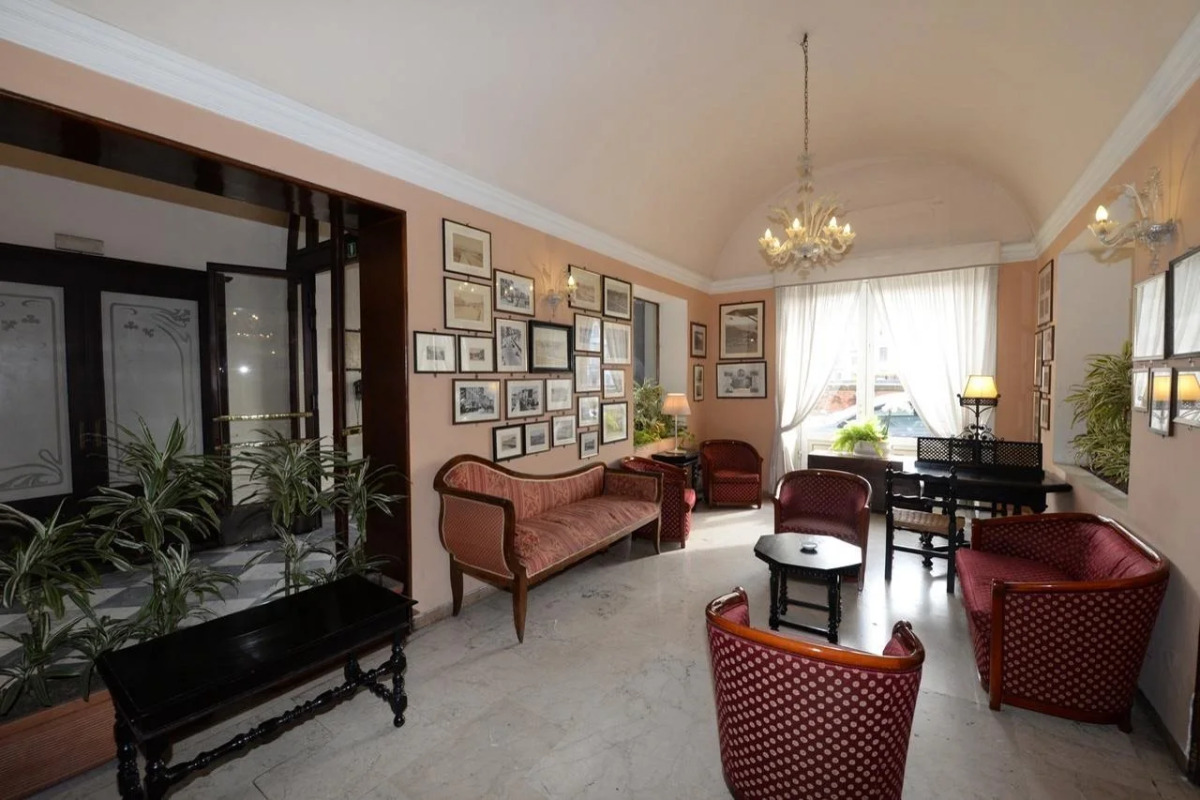 Royal Victoria Hotel