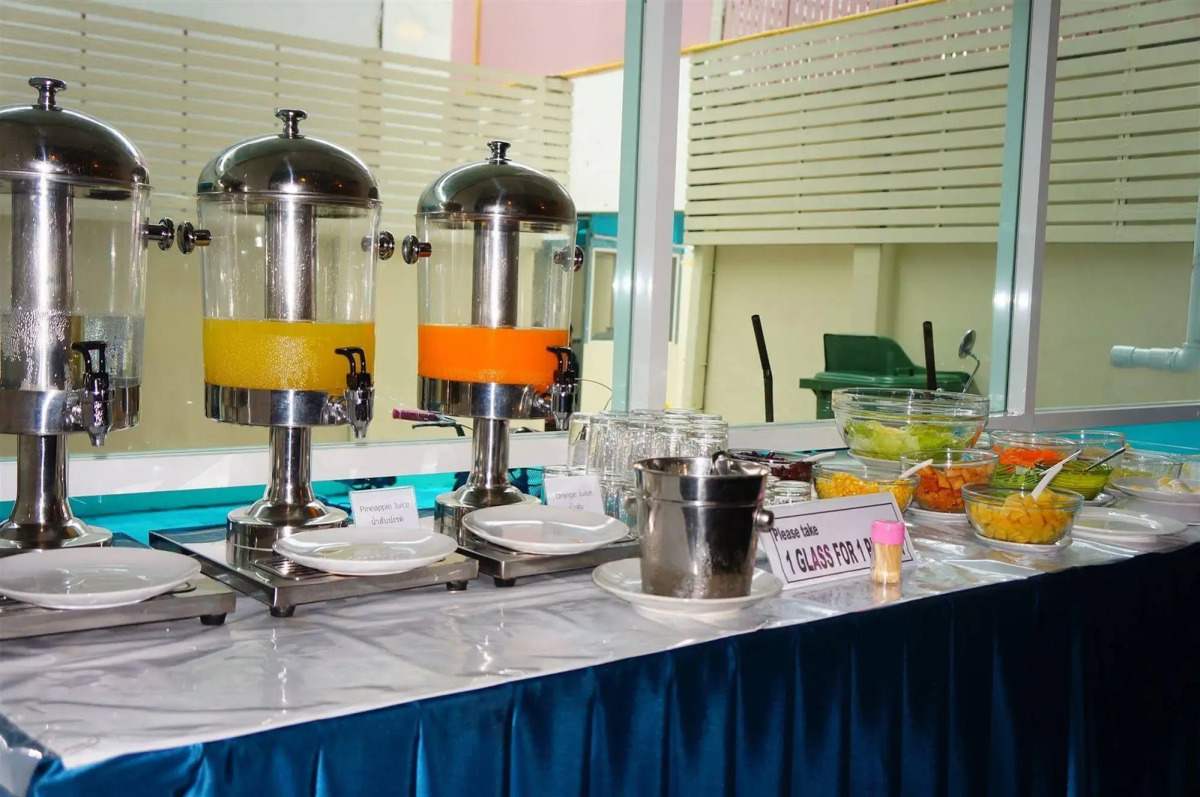 J TWO S Pratunam Hotel