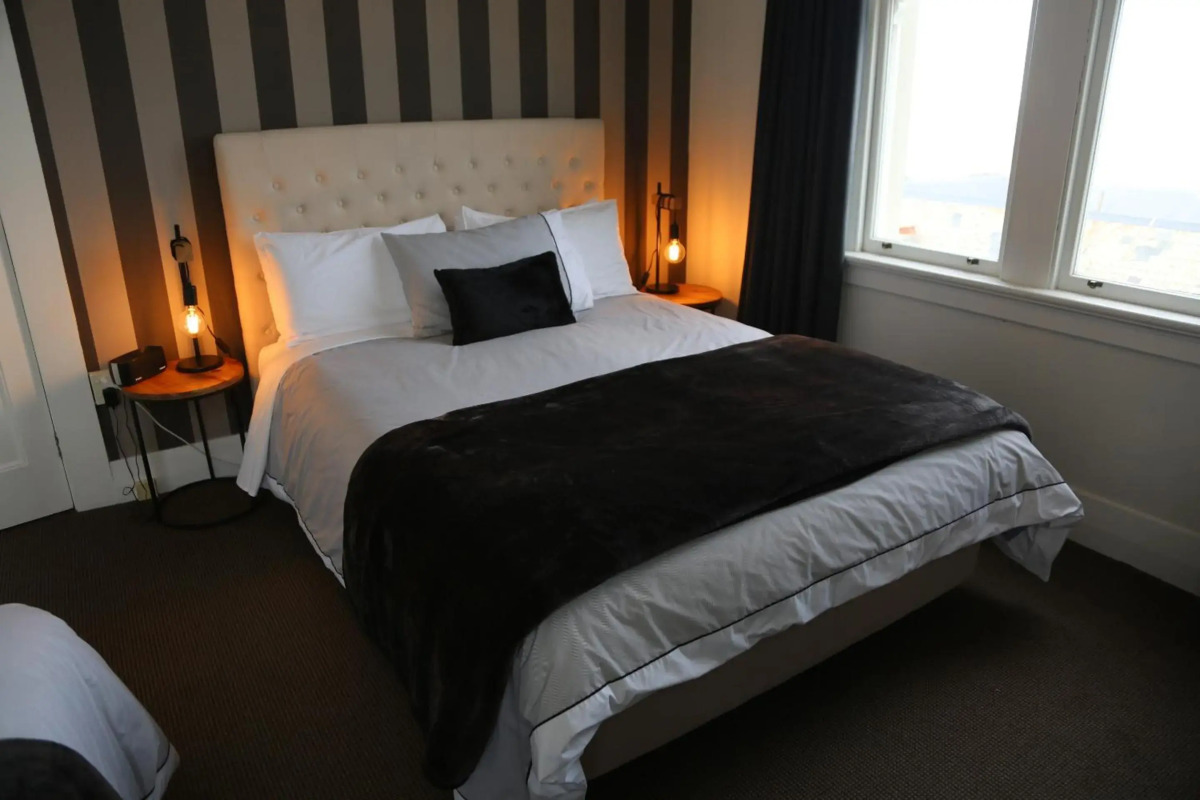 Majestic Mansions - Apartments at St Clair