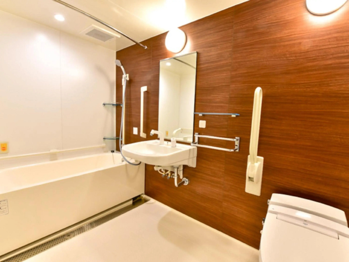 Livemax Fukuoka Tenjin-west