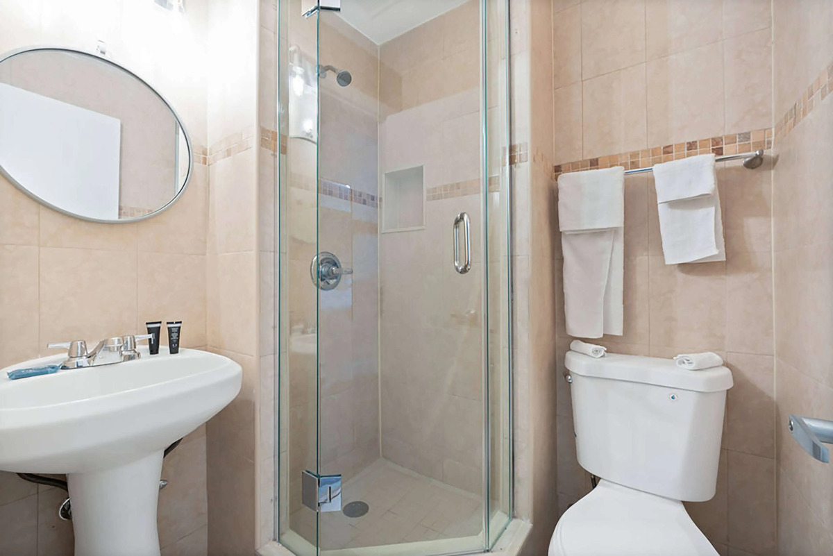 Atrium Hotel, Trademark Collection by Wyndham