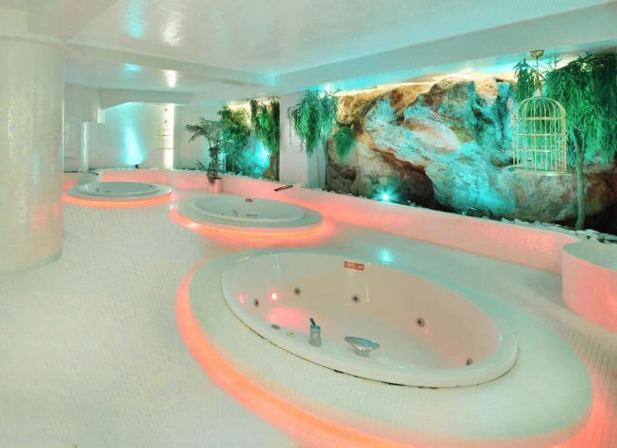 Tiara Thermal & Spa Hotel