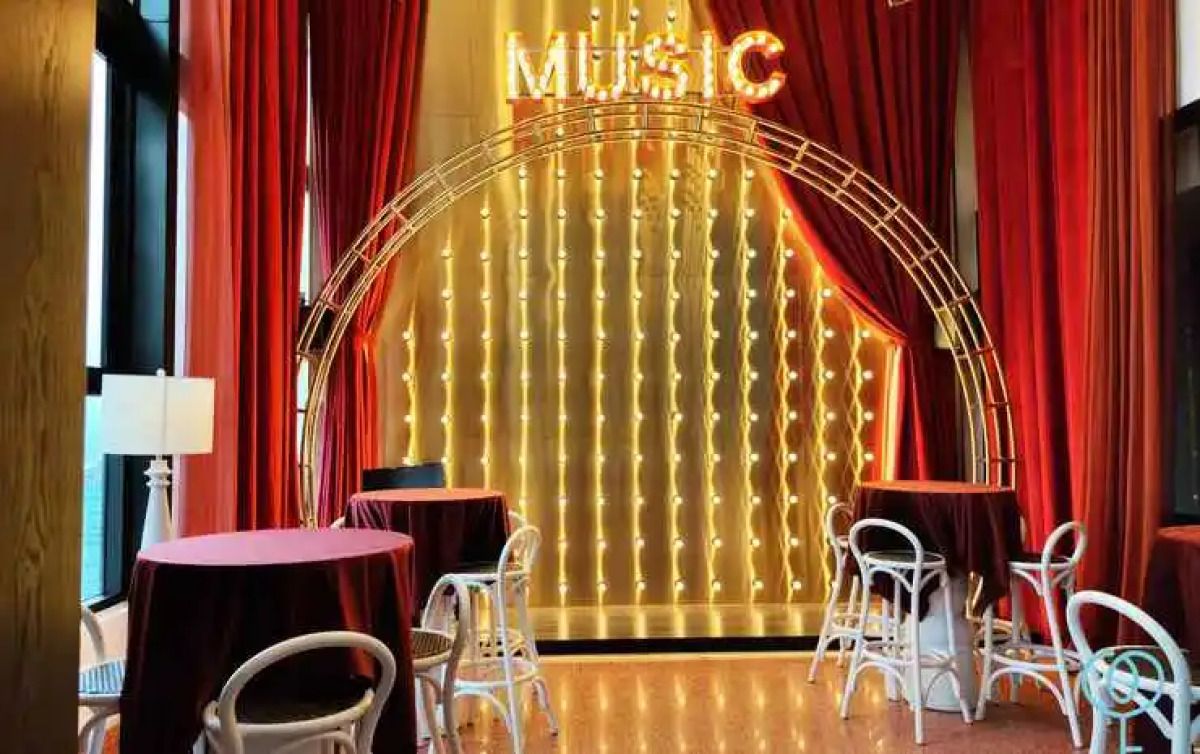 Scarletz Suites KLCC by Mykey