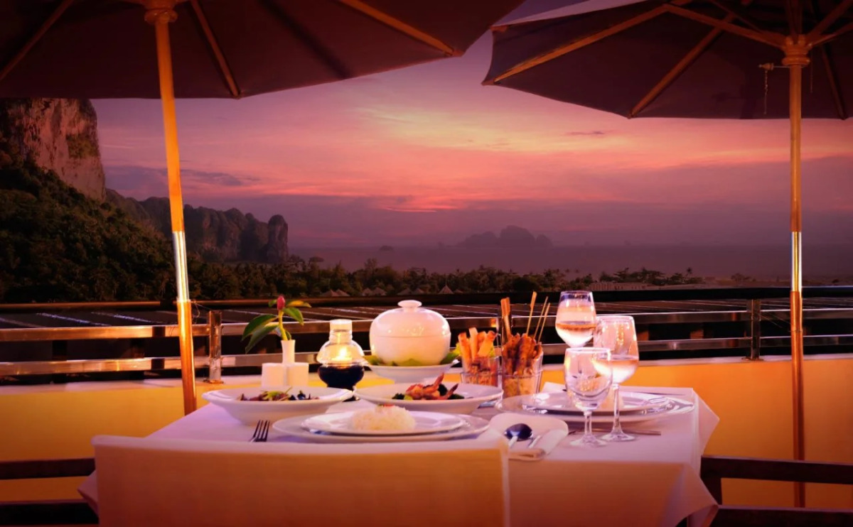 Avani Ao Nang Cliff Krabi Resort