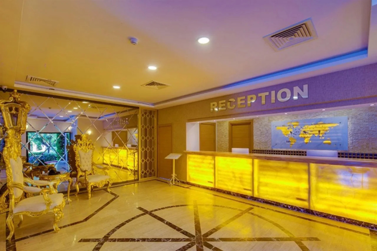 Golden Beach Resort & Spa