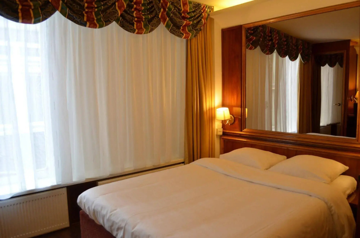 Rembrandtplein Hotel