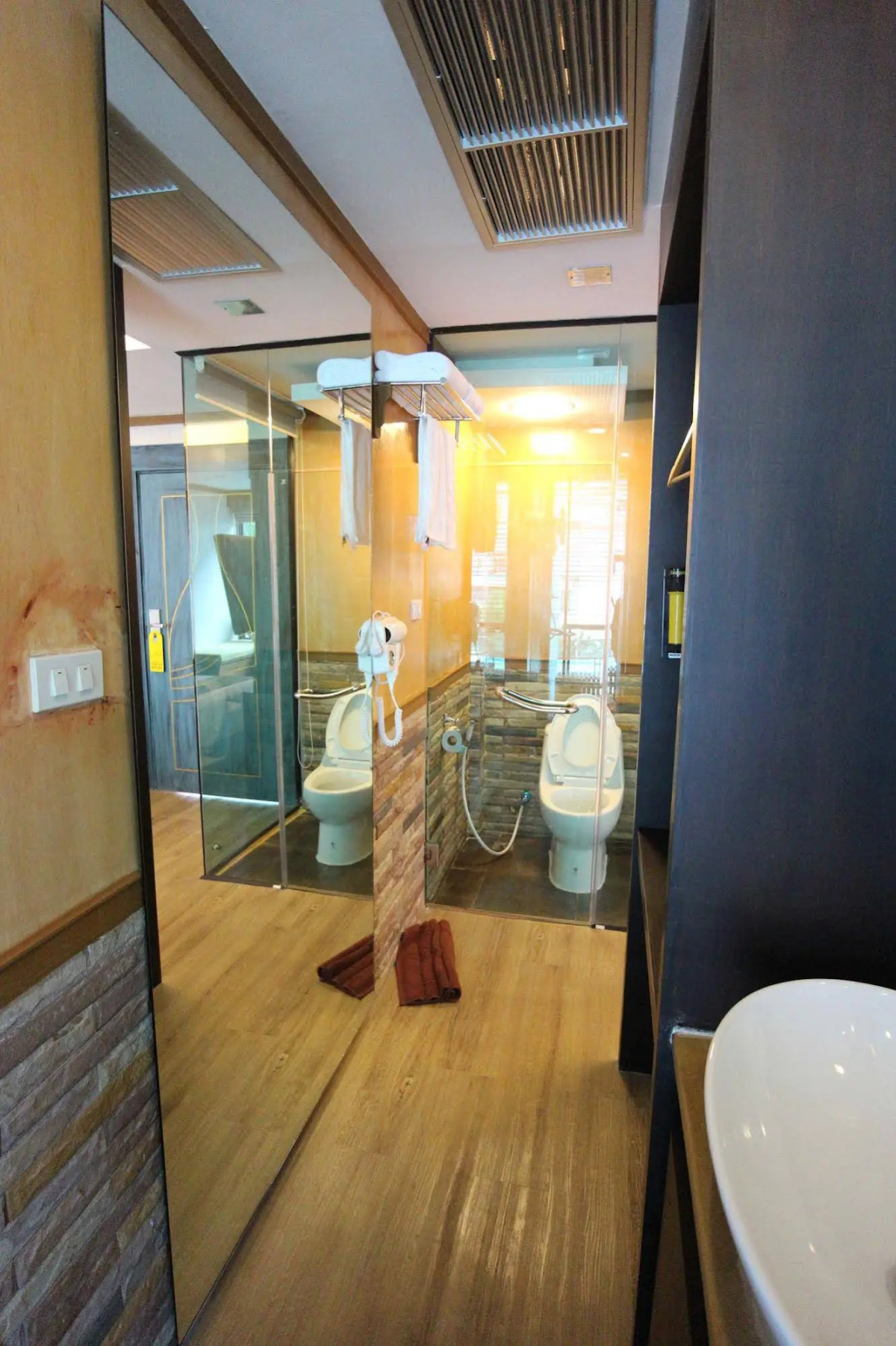 Phi Phi Nice Beach Hotel Hip