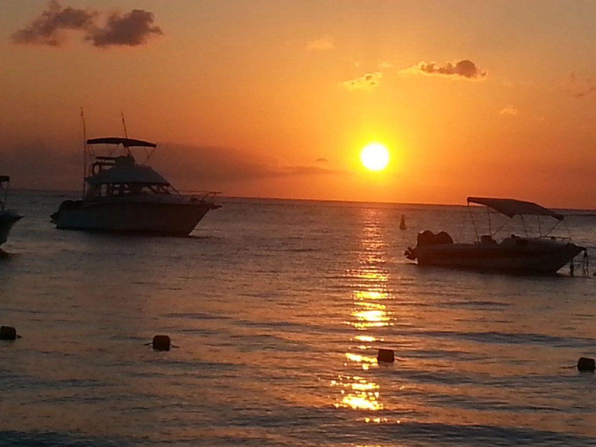 Krishangel Beach Apartment