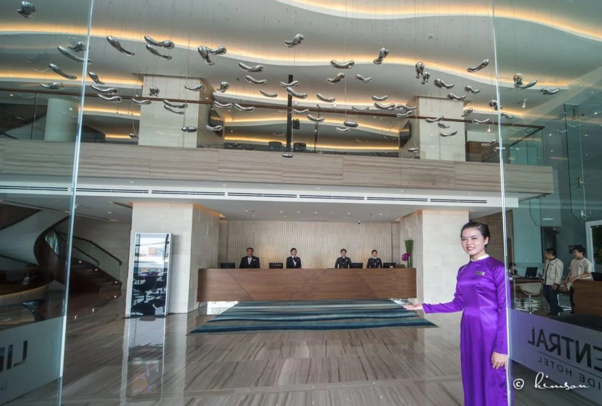 Liberty Central Saigon Riverside