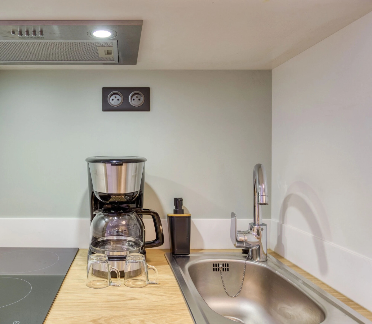 Appart'City Confort Paris Clichy Mairie