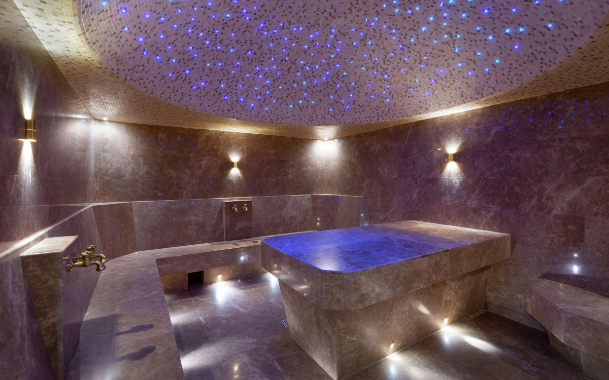 Отель DoubleTree by Hilton Almaty