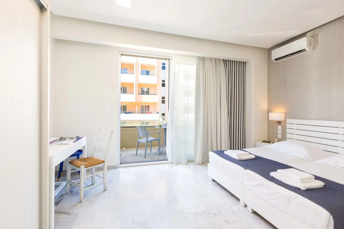 Meltemi Coast Suites