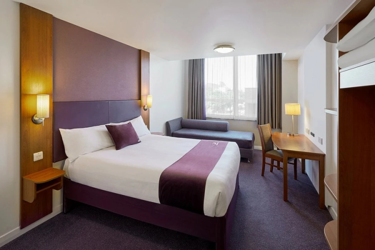 Premier Inn Glasgow City - George Square