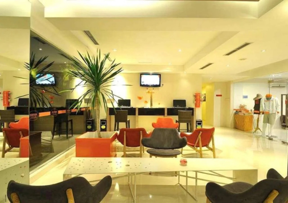 HARRIS Hotel & Residence Riverview Kuta Bali