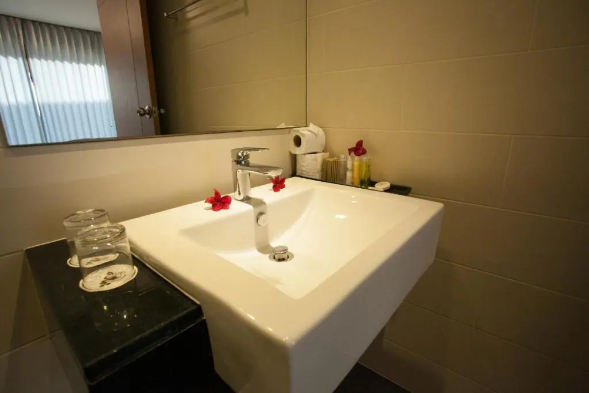 Phi Phi Harbour View Hotel