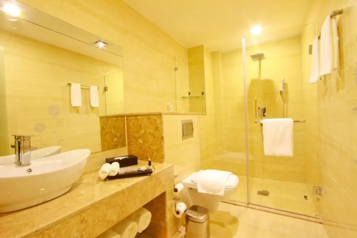 Отель Prideinn Azure Nairobi