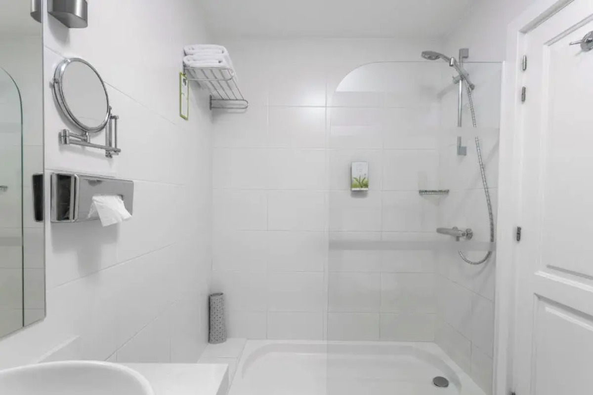 Royal Sunset Beach Club