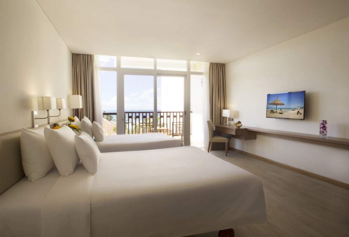 Sandy Beach Non Nuoc Resort