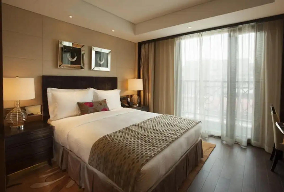 Lee Garden Service Apartment