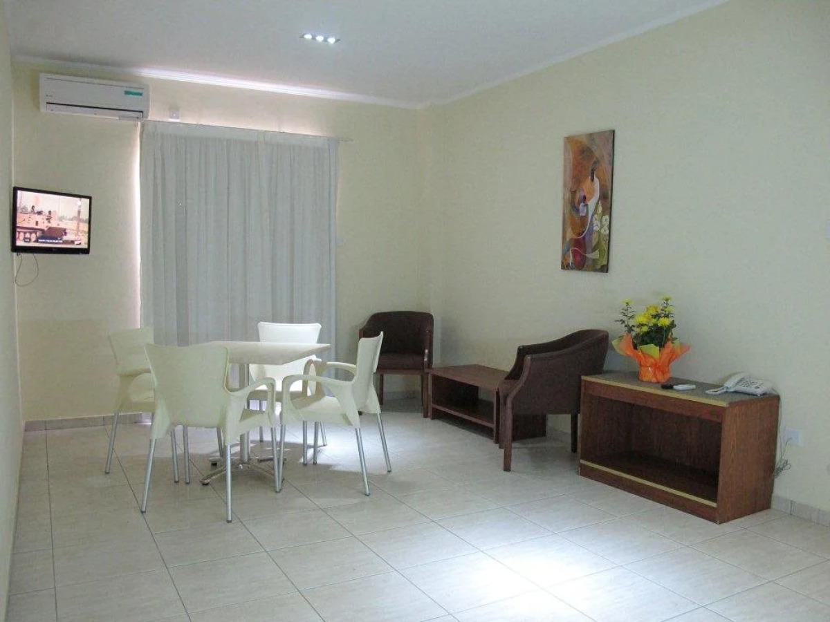 Mackenzie Beach Hotel & Apartments