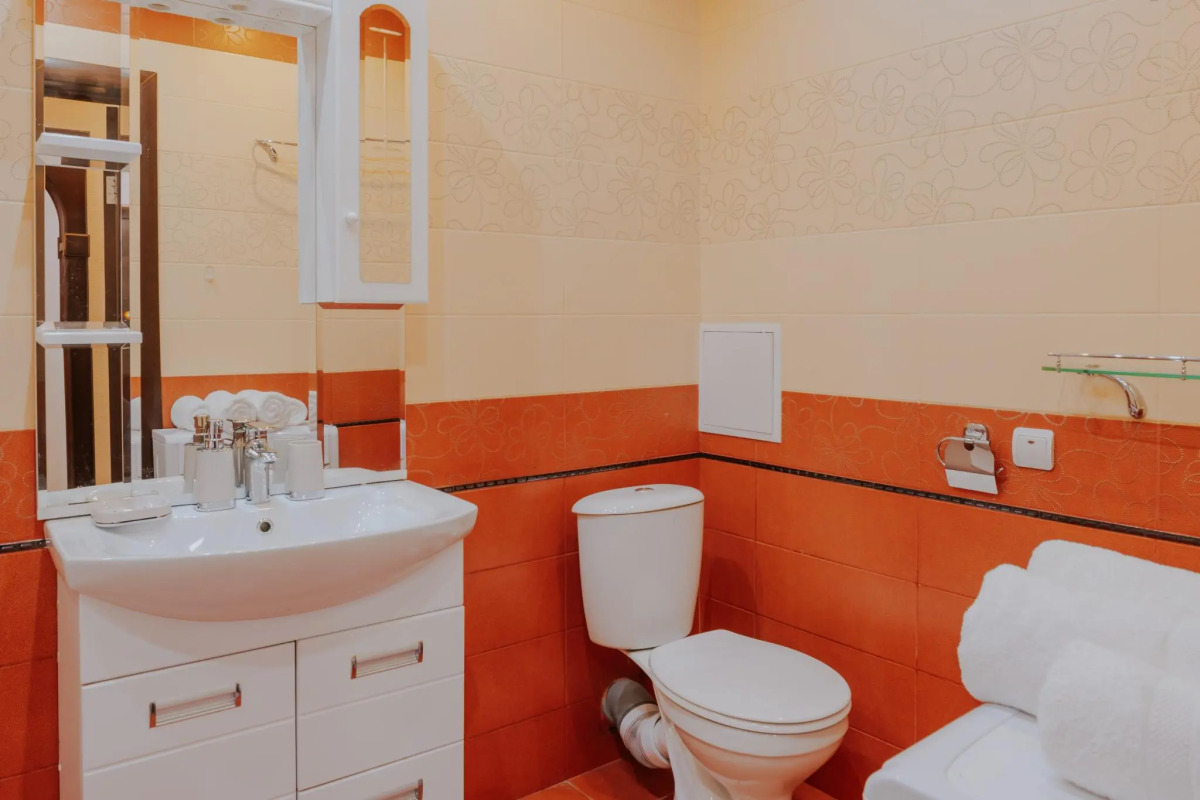 Золотой ключ на улице Авиаторов 42