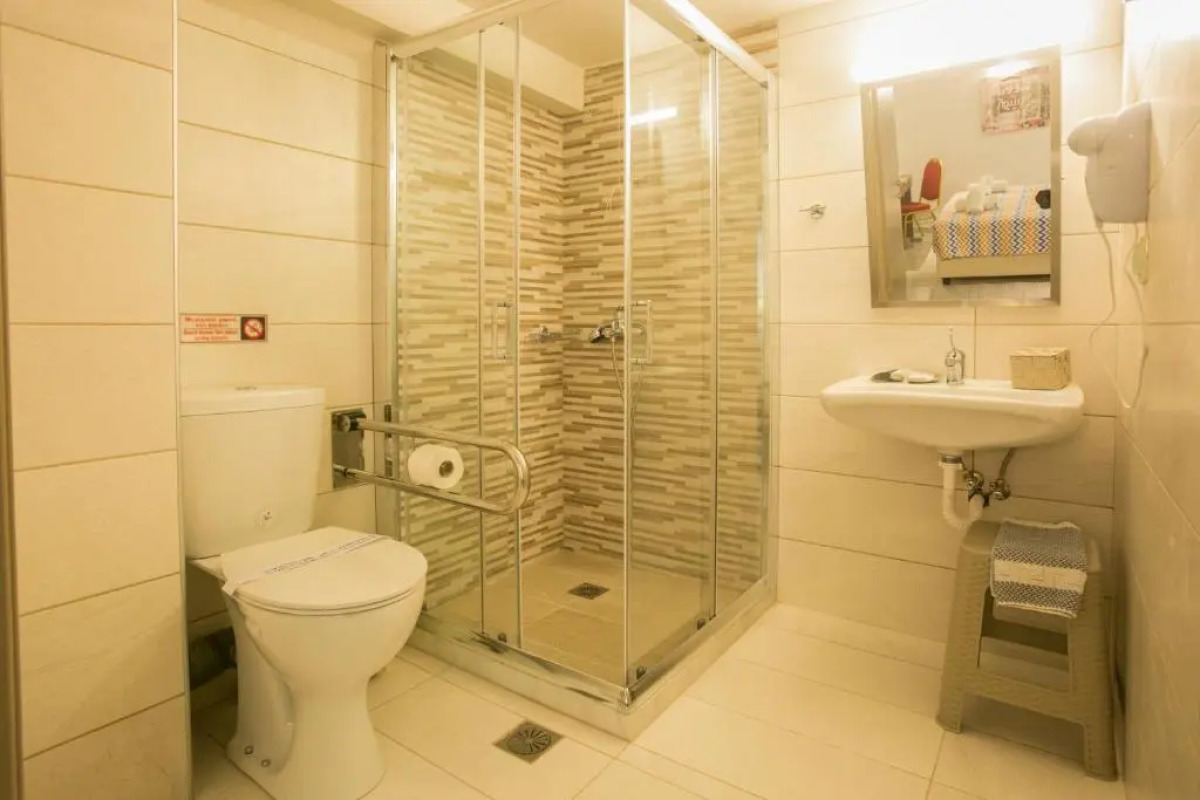 City Life Port Hotel